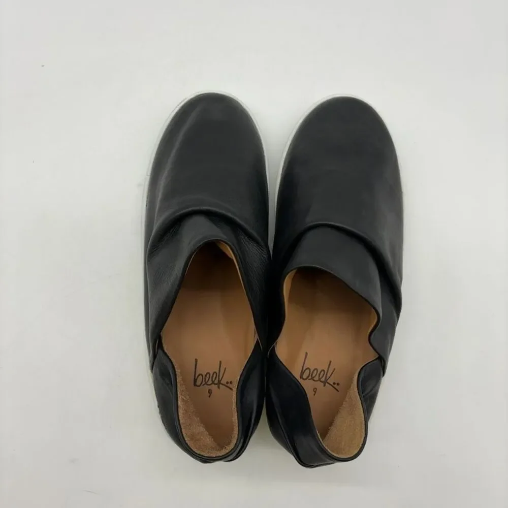 beek Slip-On Sneakers
